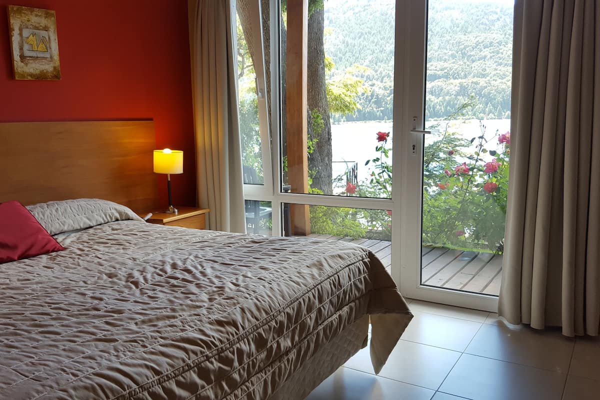 Apartment, 2 Bedrooms, Terrace, Lake View