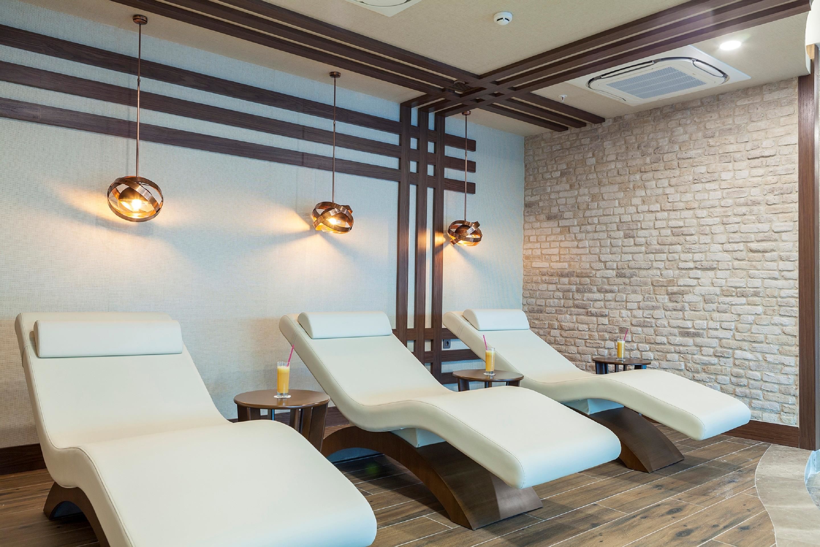 turkish bath/hammam, body treatments, hydrotherapy, aromatherapy