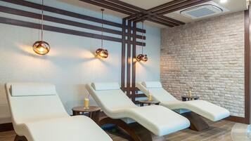 Turkish bath/hammam, body treatments, hydrotherapy, aromatherapy