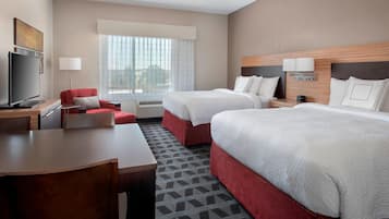 Studio, 2 Queen-Betten, Nichtraucher | Schreibtisch, Bügeleisen/Bügelbrett, kostenlose Babybetten