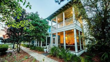 House, 4 Bedrooms, Sea Facing | Front of property - evening/night