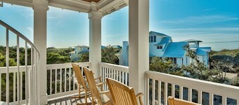 Big Sandy 8 Bedroom Holiday Home by Five Star Properties