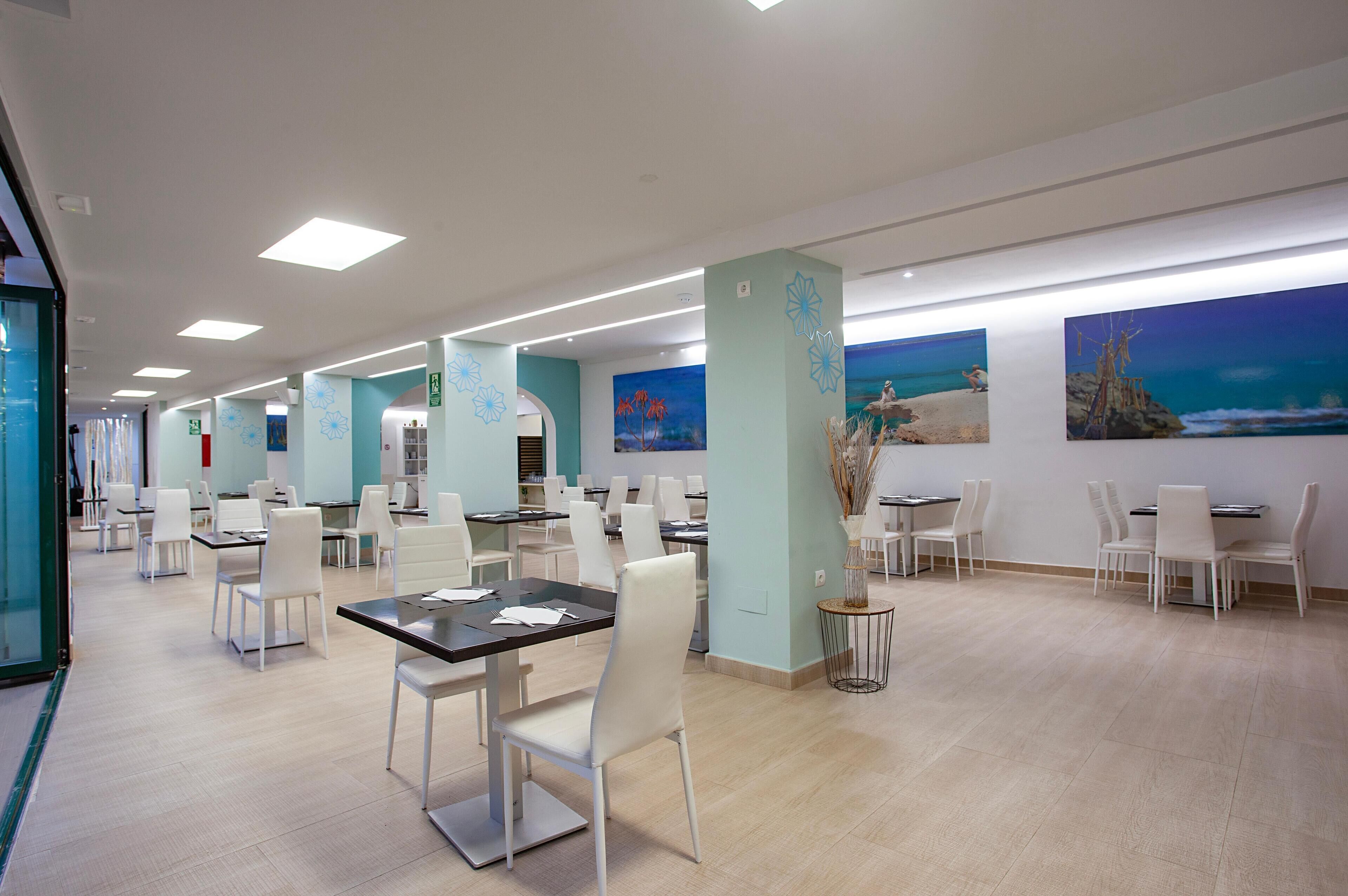 아침 식사, 점심 식사 및 저녁 식사 제공