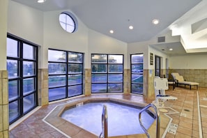 Bathtub spa outdoor