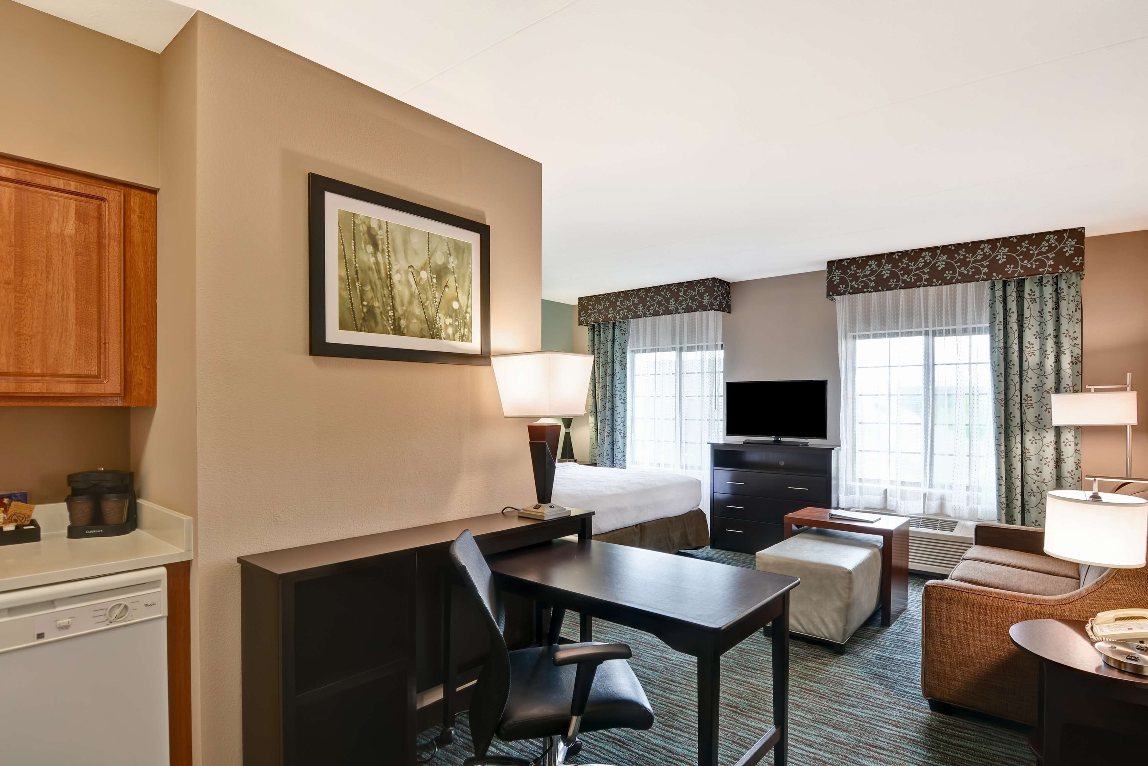 Photo - Homewood Suites by Hilton Aurora Naperville