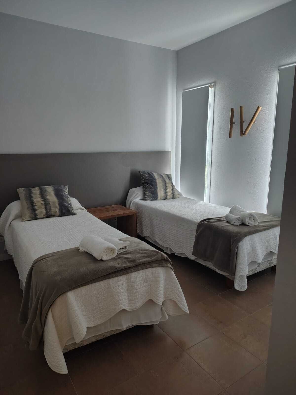 In-room safe, bed sheets