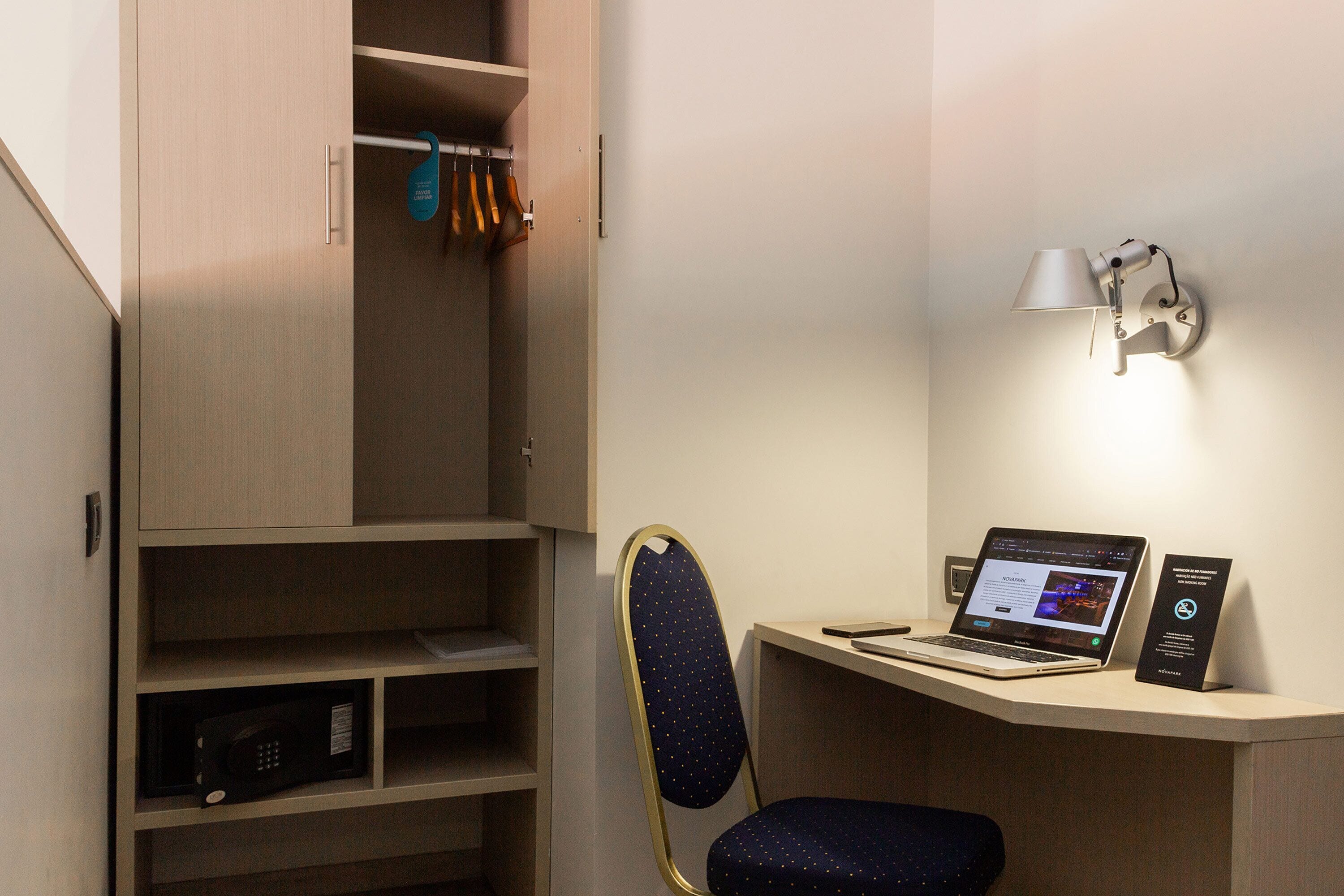 junior double room, 1 king bed, terrace | living area | flat-screen tv, netflix