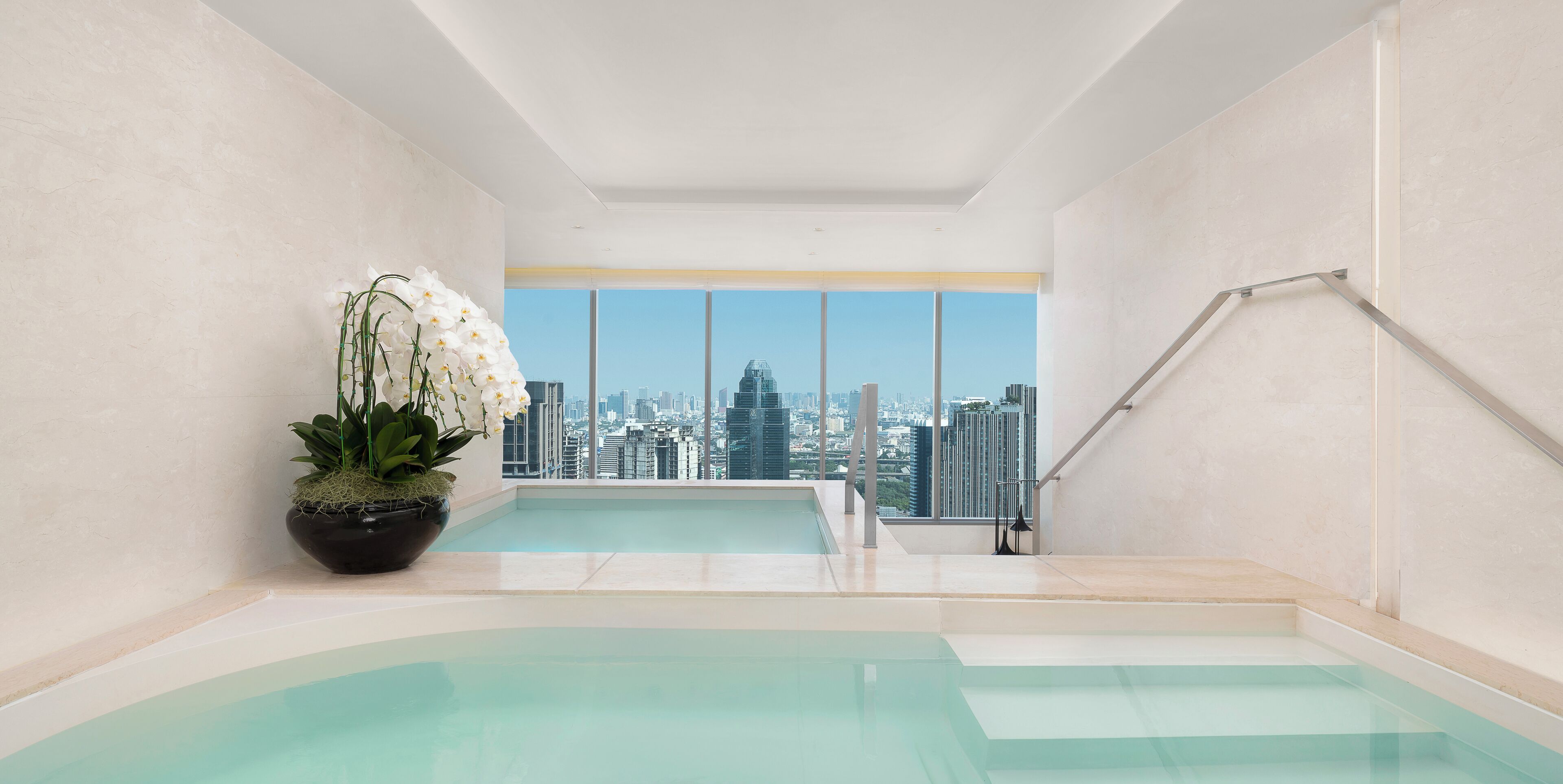 presidential suite | private pool