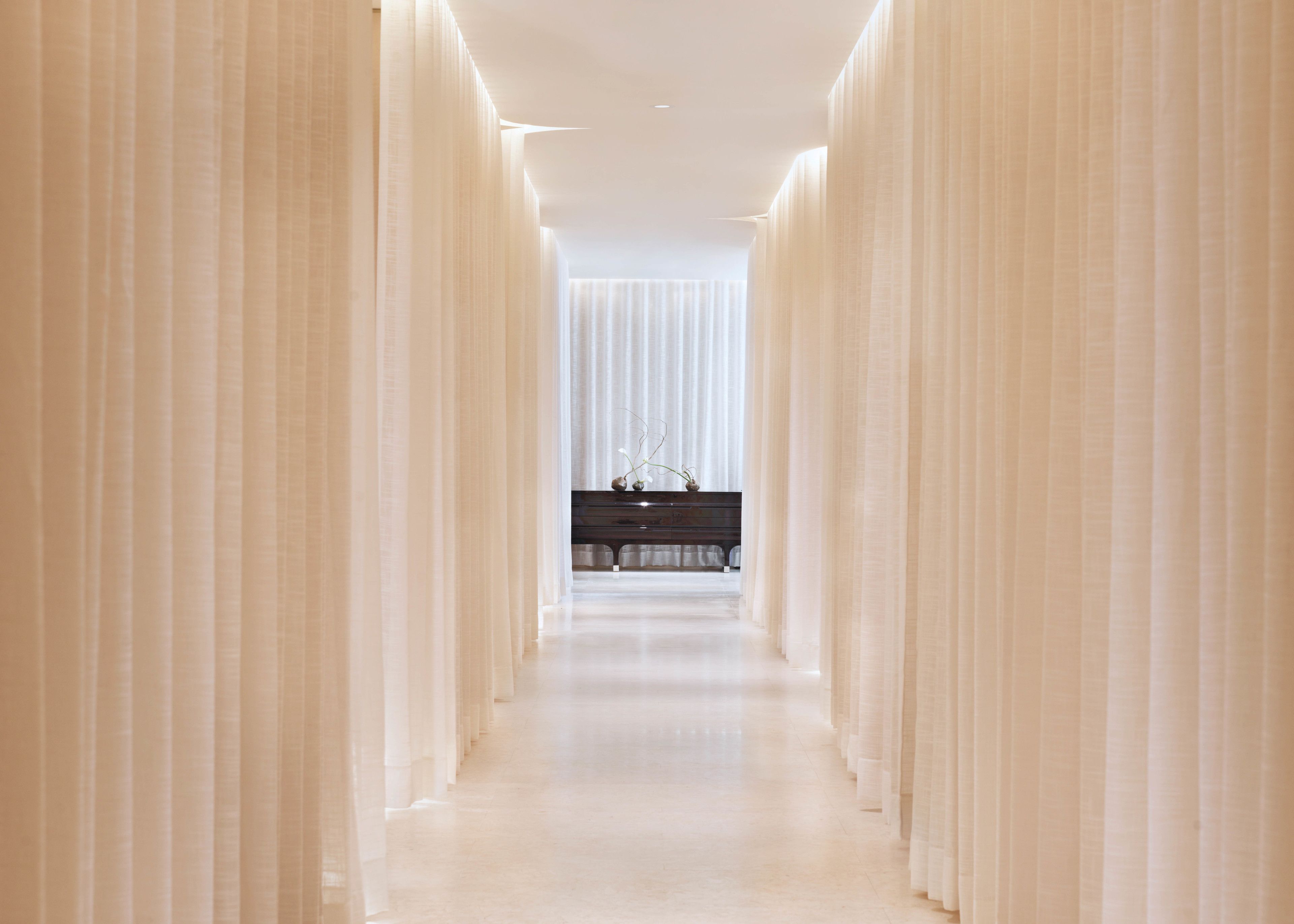 Couples treatment rooms, body treatments, aromatherapy