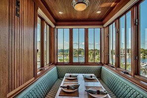 Casa, 3 habitaciones, sobre el agua | Servicio a la habitación