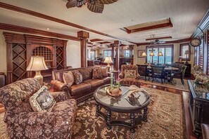 House, 6 Bedrooms, Ocean View, Beachfront | Lobby lounge