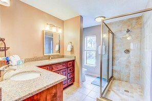 Bathroom - PALMS OF DUNE ALLEN 108 3 Bedroom Holiday Home by Five Star Properties (Santa Rosa Beach)