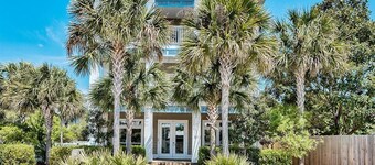 Peaceful Pelican 6 Bedroom Holiday Home by Five Star Properties