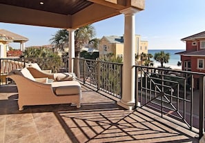 House, 5 Bedrooms, Ocean View, Sea Facing | Balcony