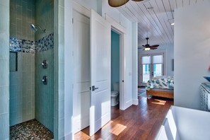 Hus, 6 soverom, sjøvendt | 6 soverom