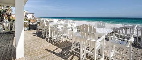 Ferienhaus, 6 Schlafzimmer, Meerblick, Strandnähe | Terrasse/Patio