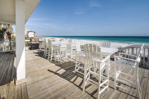 House, 6 Bedrooms, Ocean View, Beachfront | Terrace/patio