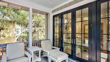 House, 6 Bedrooms, Sea Facing | Terrace/patio