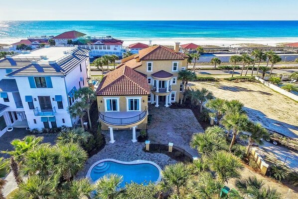 House, 6 Bedrooms, Ocean View, Sea Facing | Aerial view