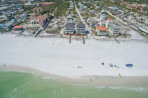 House, 6 Bedrooms, Ocean View, Beachfront | Aerial view