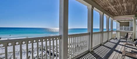 Casa, 6 habitaciones, vista al océano, frente al mar | Cobertizo