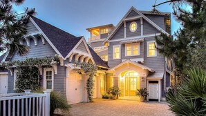 Unclassified image, 5 of 31, button - Seaglass 5 Bedroom Holiday Home by Five Star Properties (Santa Rosa Beach)