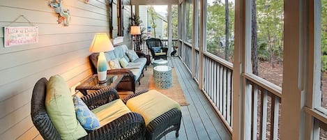 House, 3 Bedrooms, Sea Facing | Porch