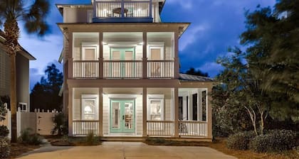 SHELL OF A GOOD TIME 3 Bedroom Holiday Home by Five Star Properties