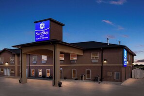 Exterior - SureStay Studio by Best Western Hardisty (Hardisty)