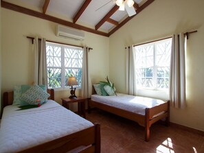 Villa, 3 Bedrooms | 3 bedrooms, WiFi (free) - Mirasol Mini Villa (Placencia)
