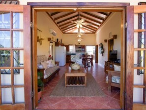 Villa, 3 Bedrooms | Dining - Mirasol Mini Villa (Placencia)