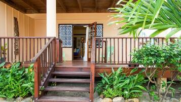 Apartment, 1 Bedroom | Property entrance