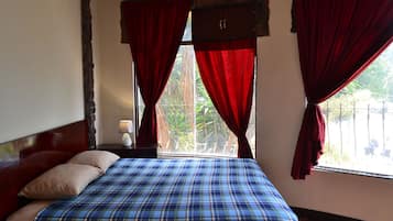 Desk, iron/ironing board, free WiFi, bed sheets