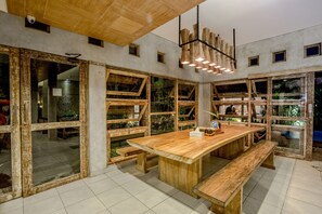 Lobby sitting area - Lokal Bali Hostel (Kuta)