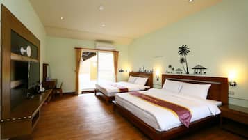 頂級家庭木屋四人房 | 办公桌、遮光窗帘、隔音、免费 WiFi