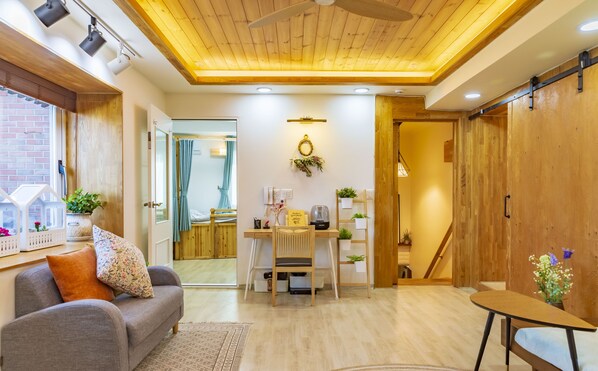 House, 4 Bedrooms (Whole House) | Living area - I'm Green Boutique House (Seoul)