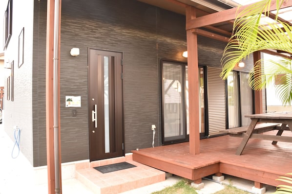 Exterior detail - Churaumi Village (Motobu)