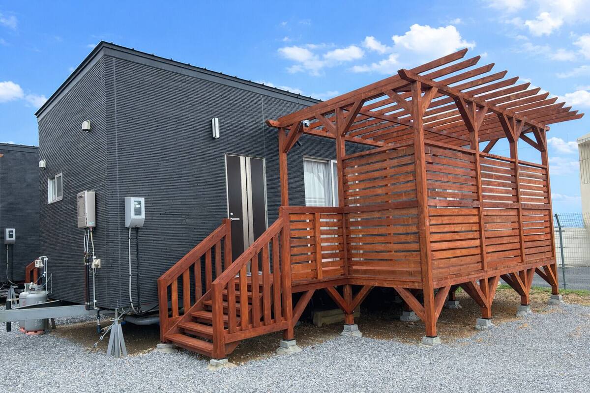 Cabana econòmica, no fumadors (Tropical, 2 semidouble, 1 sofa bed) | Cortines opaques, wifi gratuïta, decoració individual i roba de llit 