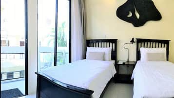 Twin Room, 2 Single Beds, Balcony | Premium bedding, down duvets, pillow-top beds, in-room safe
