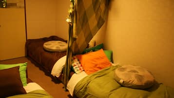 Triple Room, Shared Bathroom | Wi-fi percuma