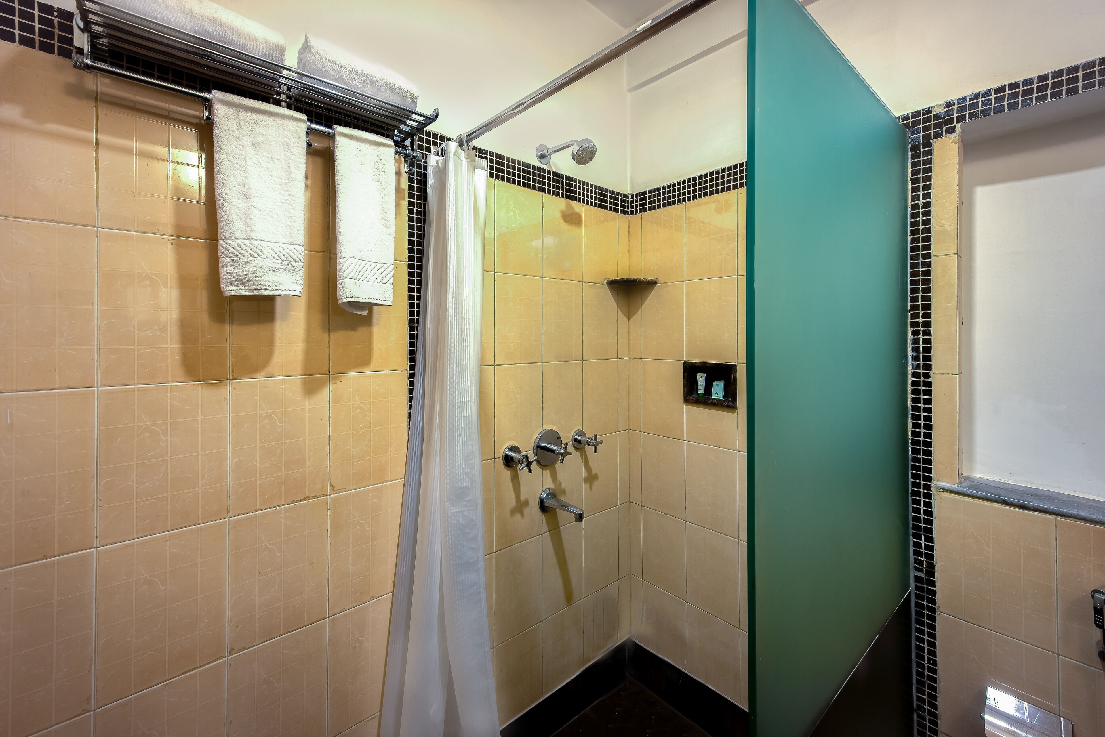 Photo - Treebo Green View, Park Circus