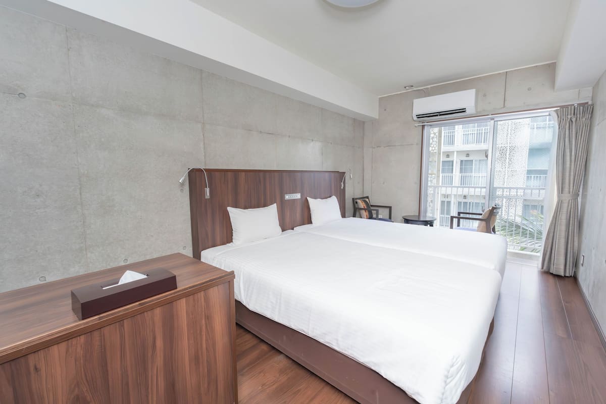 Literie hypoallergénique, couette en duvet, ameublement unique