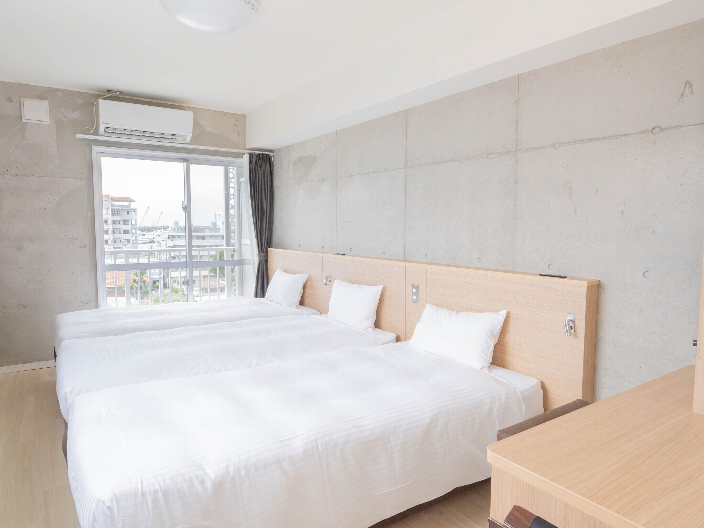 Hypo-allergenic bedding, down comforters, individually furnished