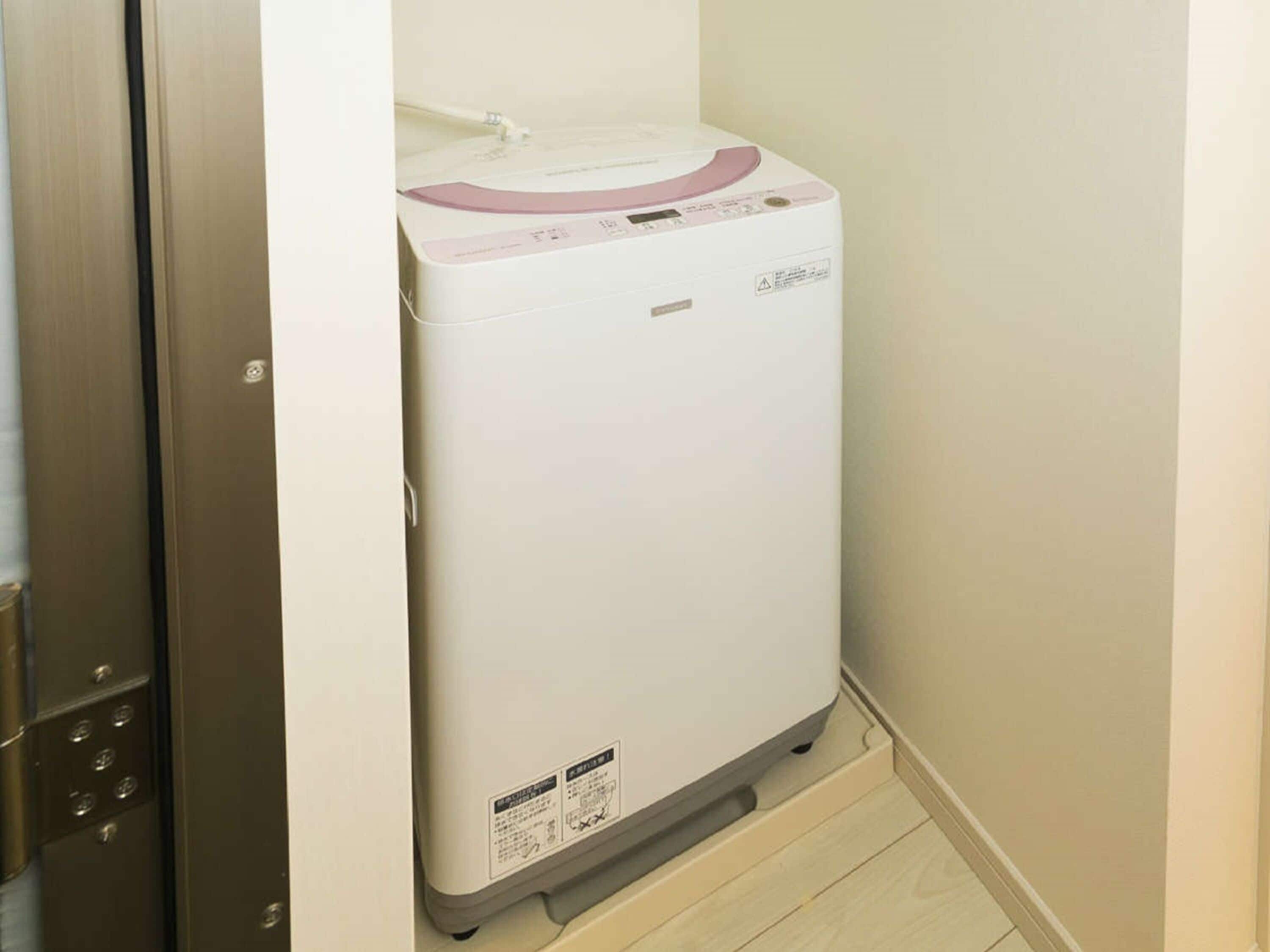 1 bedroom, hypo-allergenic bedding, down duvets, individually furnished