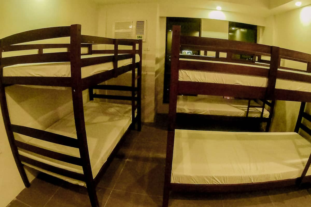 Barkadahan for 5 Pax | Premium bedding, WiFi (free), bed sheets