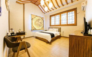 Deluxe Room (Rate for 2) | Free WiFi, bed sheets - Jeonju Hanok Hotel Kung (Jeonju)