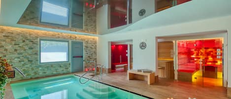 Salle de soins pour les couples, sauna, spa, bain turc/hammam