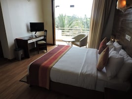 Ropa de cama de alta calidad y minibar 