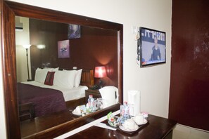 Egyptian cotton sheets, premium bedding, down duvets, pillow-top beds - Grand Star Hotel (Accra)