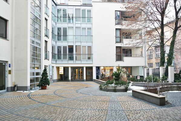 Courtyard - KrakowForRent Apartments - Main Square (Kraków)